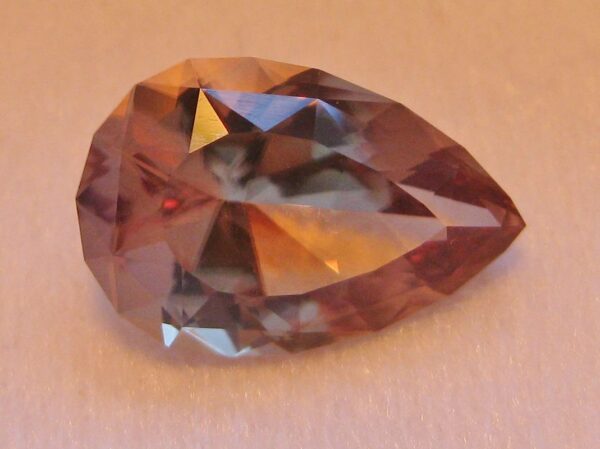 7.10 cts. Zultanite® Pear Shape 15.9x10.4mm - Image 3