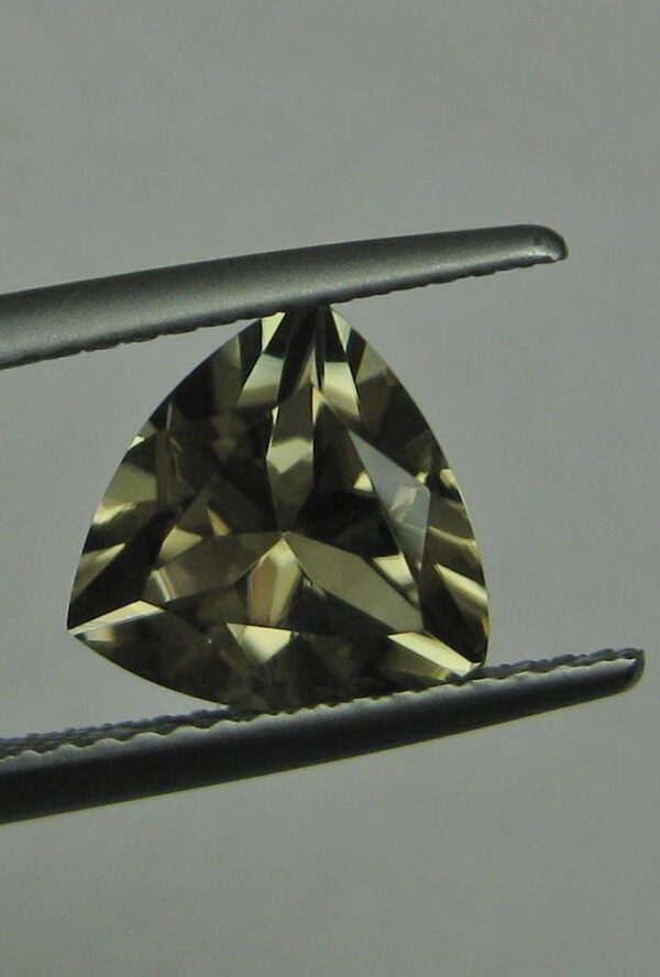 2.77 cts. Zultanite® Trilliant Cut 9mm - Image 2