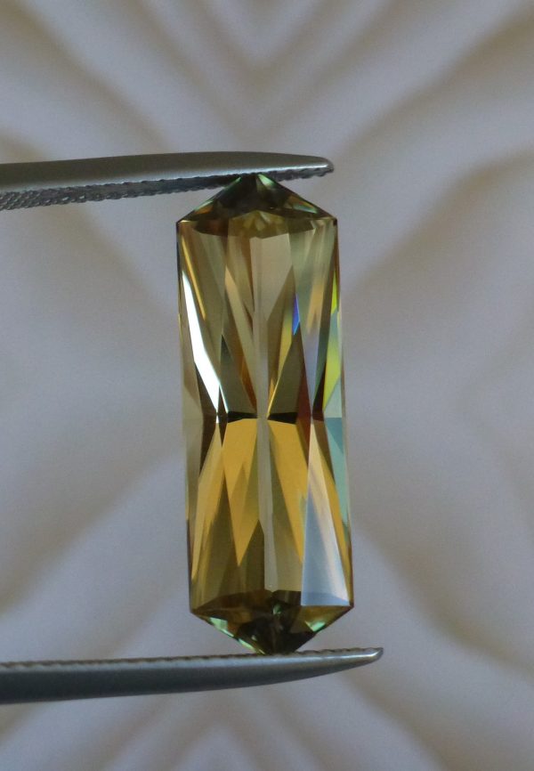 8.12 cts. Zultanite® Wobito Bowtie 23x7.5mm - Image 2