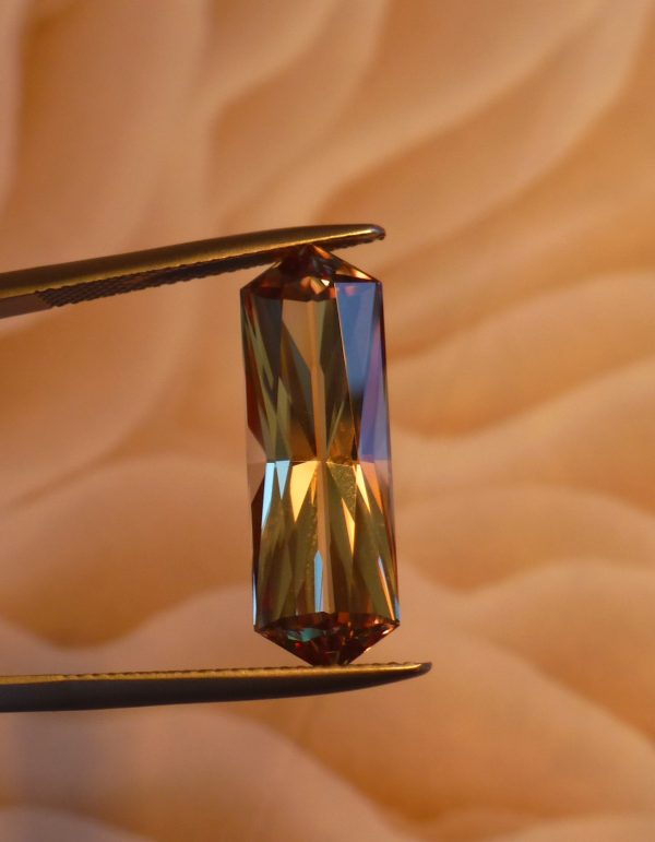 8.12 cts. Zultanite® Wobito Bowtie 23x7.5mm - Image 5